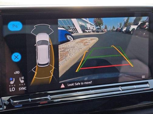 2024 Volkswagen Atlas Cross Sport 2.0T SE w/Technology 4MOTION