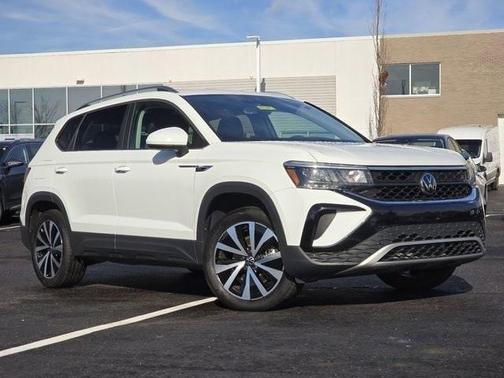 2023 Volkswagen Taos 1.5T SE