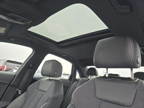 2023 Audi A4 45 S line Premium Plus