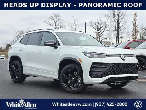 2026 Volkswagen Tiguan 2.0T SE R-Line Black