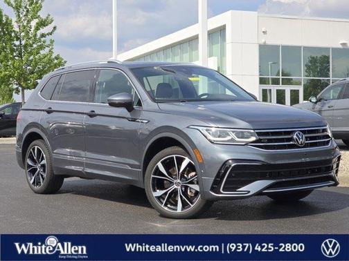 Platinum Gray Metallic 2023 Volkswagen Tiguan 2.0T SEL R-Line