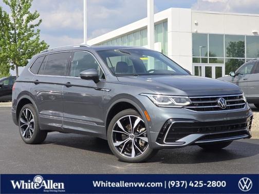 Platinum Gray Metallic 2023 Volkswagen Tiguan 2.0T SEL R-Line