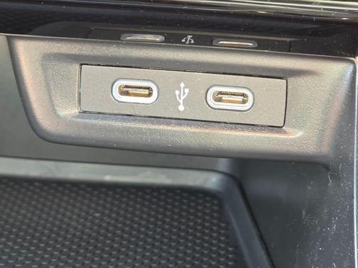 Platinum Gray Metallic 2025 Volkswagen Jetta 1.5T Sport