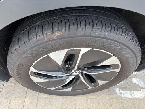 Mythos Black 2022 Volkswagen ID.4 Pro S