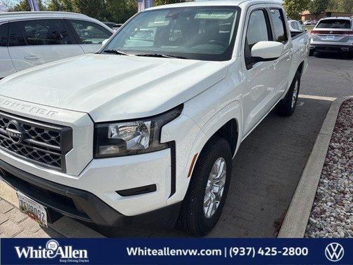 2023 Nissan Frontier SV