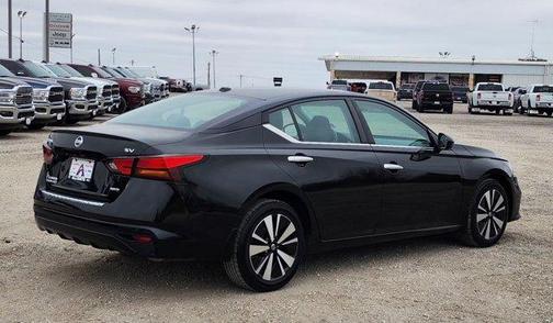 2022 Nissan Altima 2.5 SV