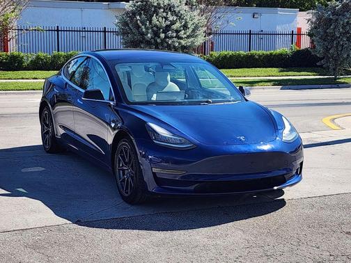 2019 Tesla Model 3 Standard Range Plus
