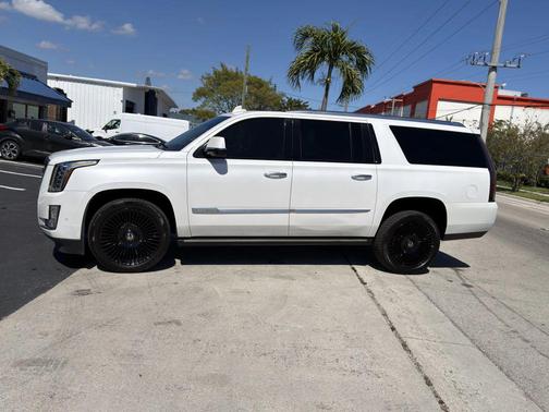 2019 Cadillac Escalade ESV Sport