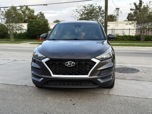 2020 Hyundai TUCSON SE