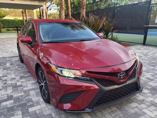 2020 Toyota Camry SE