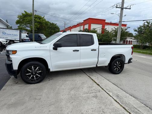 Summit White 2019 Chevrolet Silverado 1500 WT