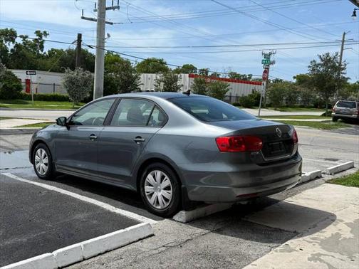 2014 Volkswagen Jetta Auto SE