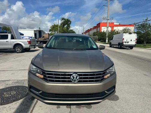 2016 Volkswagen Passat 1.8T S