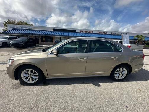 2016 Volkswagen Passat 1.8T S