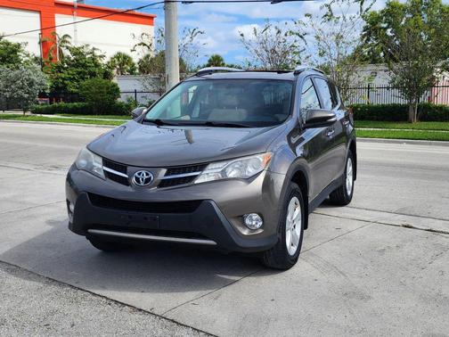 2013 Toyota RAV4 XLE
