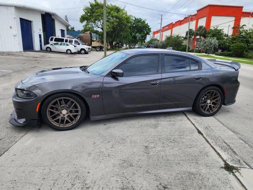 2019 Dodge Charger Scat Pack
