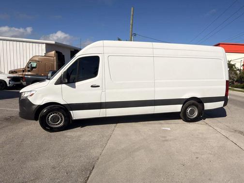 2021 Mercedes-Benz Sprinter 2500 High Roof w/170  WB Van 3D
