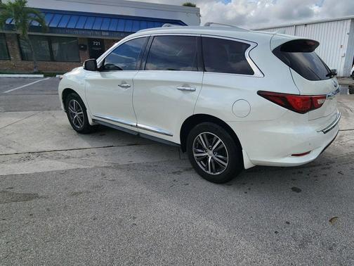2017 INFINITI QX60 Base