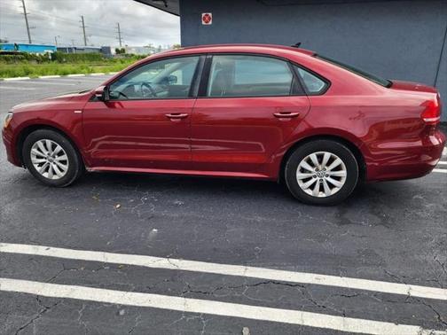 2015 Volkswagen Passat 1.8T S