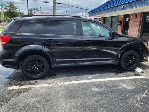 2019 Dodge Journey SE