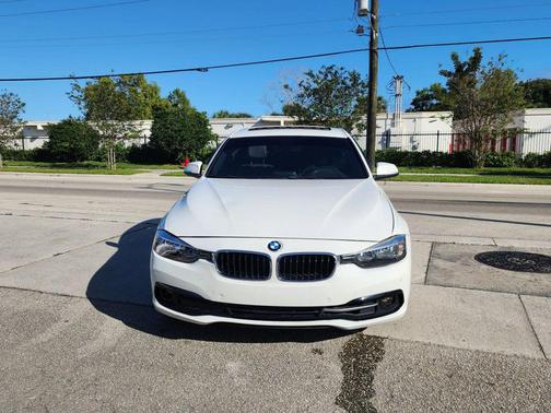 2016 BMW 328 328i Sedan 4D
