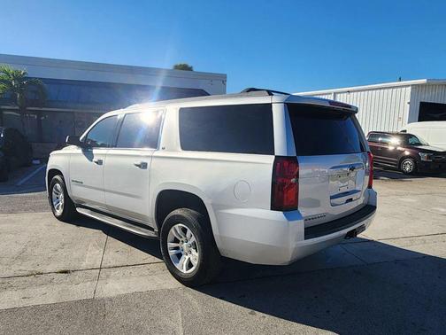 2016 Chevrolet Suburban LT