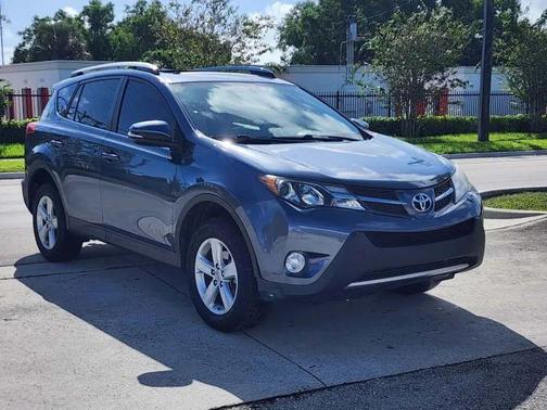 2013 Toyota RAV4 XLE