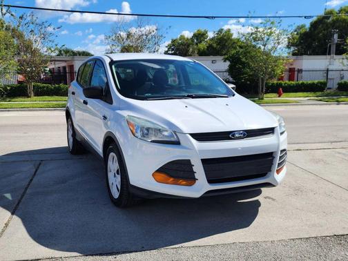 2013 Ford Escape S