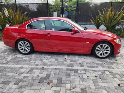 2011 BMW 328 328i Convertible 2D