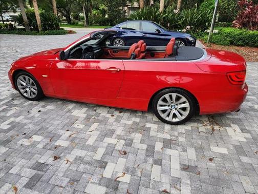 2011 BMW 328 328i Convertible 2D