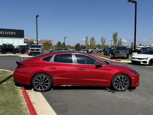 2021 Hyundai SONATA Limited