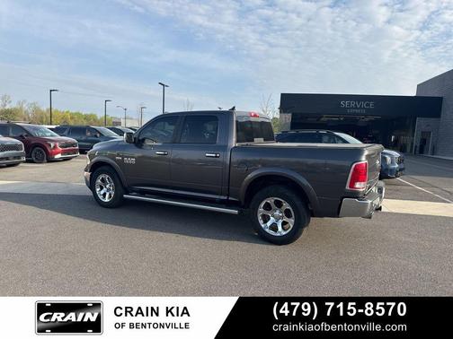 Granite Crystal Metallic Clearcoat 2015 RAM 1500 Laramie