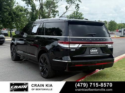 INFINITE BLACK 2022 Lincoln Navigator Reserve