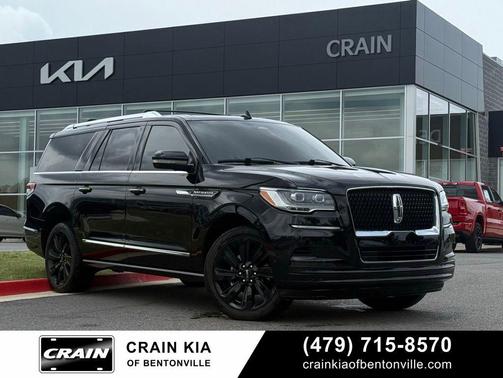 INFINITE BLACK 2022 Lincoln Navigator Reserve