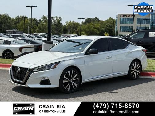 2022 Nissan Altima SR FWD