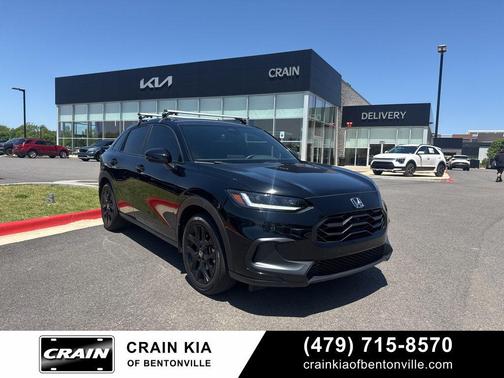 Crystal Black Pearl 2024 Honda HR-V Sport