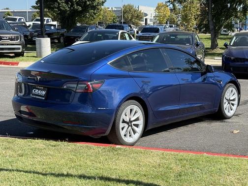 2022 Tesla Model 3 Standard Range