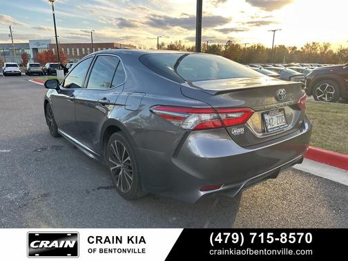 2018 Toyota Camry SE