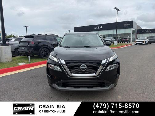 Super Black 2023 Nissan Rogue SV