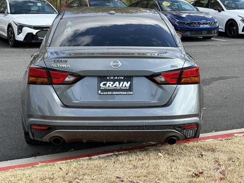 2020 Nissan Altima SR FWD