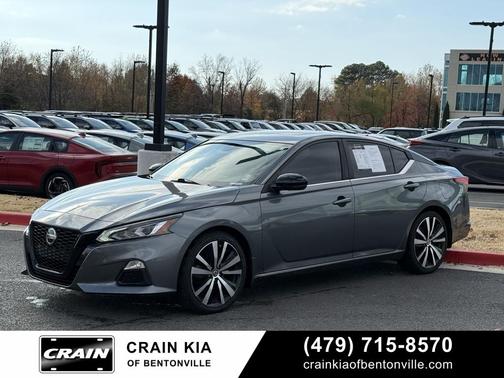 2020 Nissan Altima SR FWD