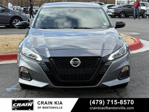 2020 Nissan Altima SR FWD