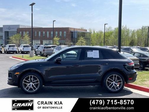 2022 Porsche Macan Base