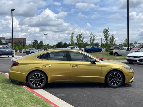 2020 Hyundai SONATA SEL Plus