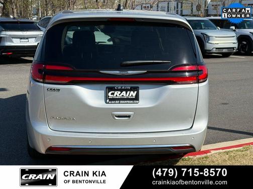 2024 Chrysler Pacifica Touring L