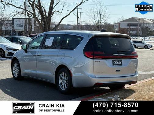 2024 Chrysler Pacifica Touring L