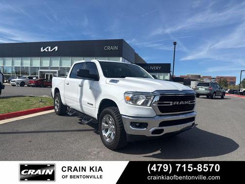 Bright White Clearcoat 2021 RAM 1500 Big Horn/Lone Star