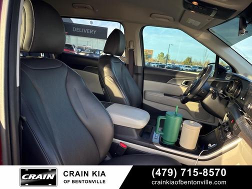 2024 Kia Carnival LX