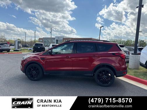 RUBY RED METALLIC TINTED CC 2019 Ford Escape SE