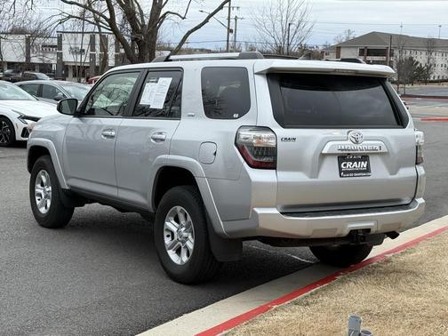 2024 Toyota 4Runner SR5